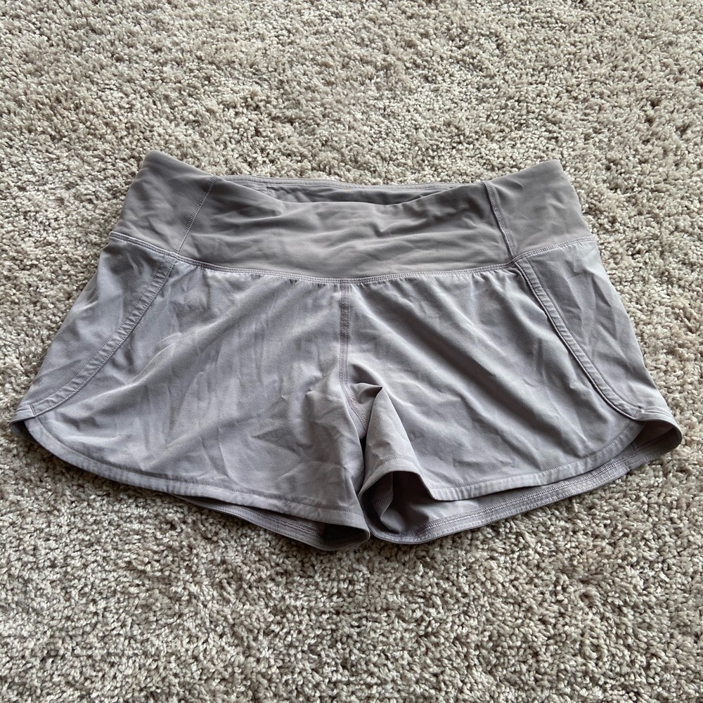 Lululemon run times short 4”